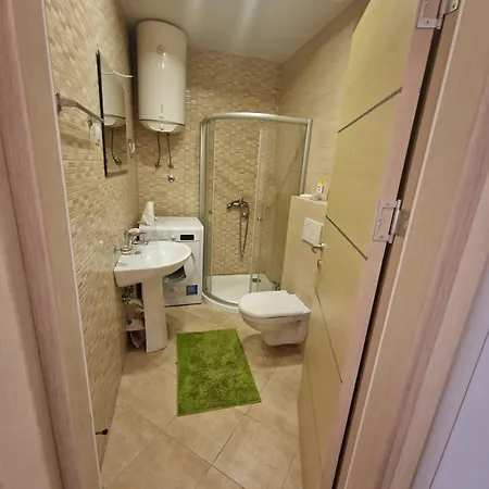 Center, 1 Bedroom Апартаменти *